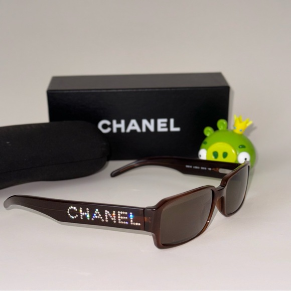 CHANEL RHINESTONE SUNGLASSES - Picture 5 of 10